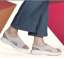 Carica l'immagine nel visualizzatore di Gallery, Sandali Basculanti Scarpe Modello Lucca Beige In Tessuto