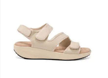 Carica l&#39;immagine nel visualizzatore di Gallery, Sandali Basculanti Scarpe Modello Maiori Beige In Tessuto

