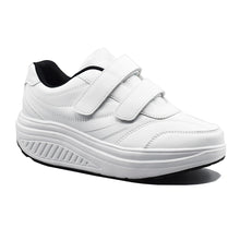Carica l&#39;immagine nel visualizzatore di Gallery, Scarpe Basculanti Bianco Modello Bali in Eco Pelle Con Strappi
