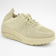 Carica l&#39;immagine nel visualizzatore di Gallery, Scarpe Basculanti Beige Modello Dubai in Tessuto Con Lacci
